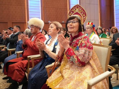 
                    Президент предложил провести в Алматы фестиваль этнотеатров
                