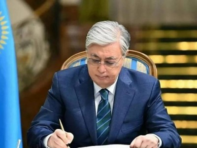 
                    Токаев назначил новых послов в Кувейте и Бельгии
                