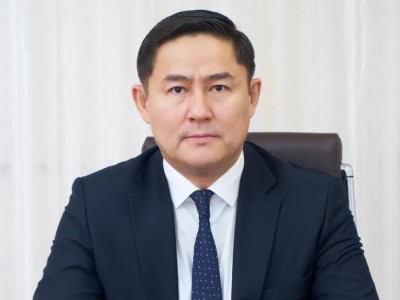 
                    Экс-министр юстиции Азамат Ескараев стал послом Казахстана в Индии
                
