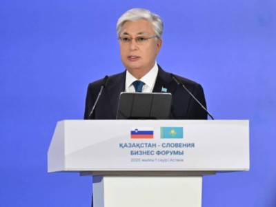 
                    Президенты Казахстана и Словении выступили на бизнес-форуме в Астане
                