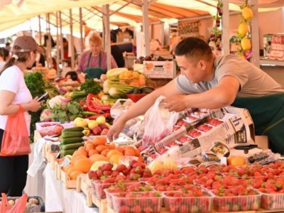 
                    Более 22 тыс. тонн сельхозпродукции реализовали на ярмарках в Алматы
                
