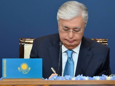 
                    Токаев назначил заместителя управляющего делами Президента
                