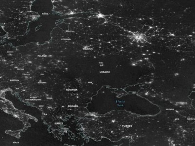 
                    NASA опубликовало спутниковый снимок блэкаута на территории Украины
                