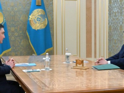 
                    Глава государства принял Премьер-министра Олжаса Бектенова
                