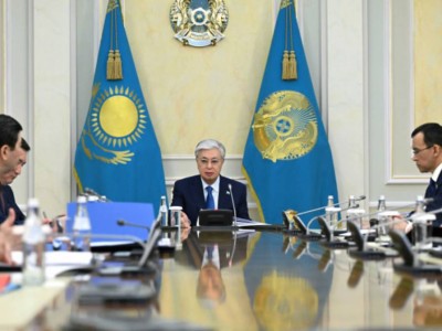 
                    Токаев провел заседание Совета Безопасности
                