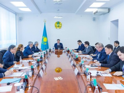 
                    Бектенов проверил реализацию поручений Президента по созданию ядерного кластера в области Абай
                