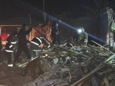 
                    Взрыв разрушил дом в Бейнеу: погибла женщина
                