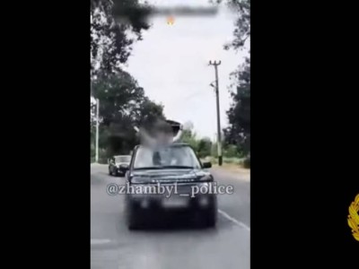 
                    Таразских выпускников оштрафовали за автокортеж
                