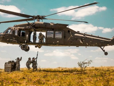 
                    В Казахстане отмечают День Военно-воздушных сил
                
