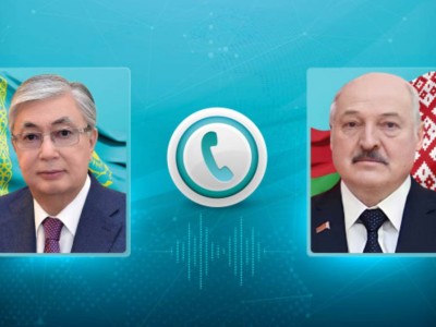
                    Токаев поздравил Лукашенко с победой на выборах
                