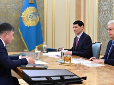 
                    Токаев принял председателя Нацбанка
                