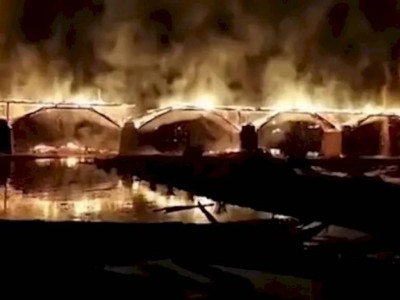 
                    На востоке Китая сгорел построенный более 900 лет назад деревянный мост
                