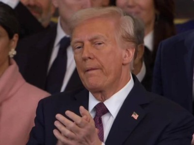 
                    Дональд Трамп стал 47-м президентом США
                