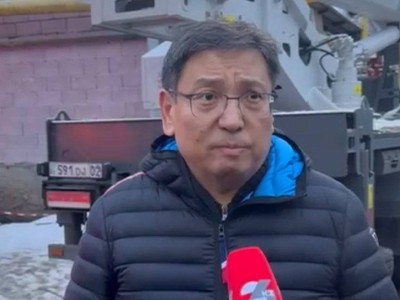 
                    Ерболат Досаев выразил соболезнование родным и близким погибшей семьи в результате оплывины в Алматы
                
