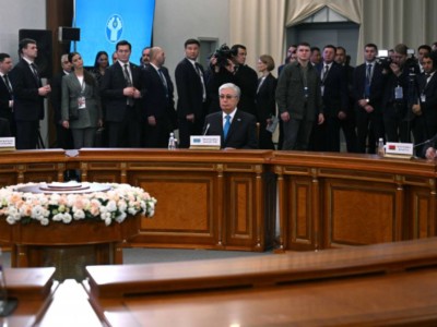 
                     Токаев принял участие в неформальной встрече глав государств СНГ в Санкт-Петербурге
                