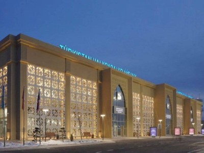 
                    Пьяный мужчина в аэропорту Туркестана оказал неповиновение полиции
                