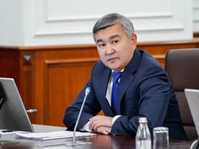 
                    Токаев освободил Байбазарова от должности министра нацэкономики
                