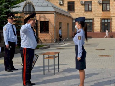
                    Девушка-полицейский из Казахстана спасла ребенка в Москве
                