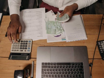 
                    Фиктивные счета-фактуры на 40 млрд тенге выписала преступная группа в Караганде
                