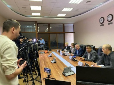 
                    Нұрсарсен Узбеков: Землетрясения, у которых очаги расположены далеко, опасения не вызывают
                