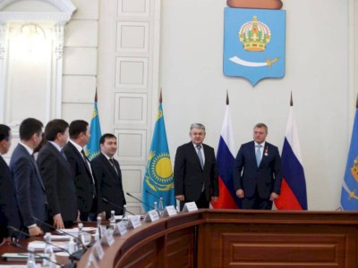 
                    Казахстан укрепляет сотрудничество с приграничными регионами России
                