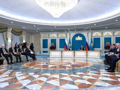 
                    Токаев и Путин приняли участие в пленарном заседании ХХ Форума межрегионального сотрудничества Казахстана и России
                