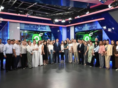 
                    Аким Алматы Дархан Сатыбалды встретился с коллективом Almaty TV
                