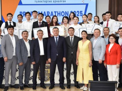 
                    Лучшим выпускникам колледжей Алматы вручили сертификаты 
                