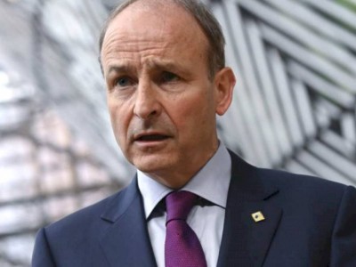
                    Коронавирус сорвал встречу премьер-министра Ирландии с президентом США
                