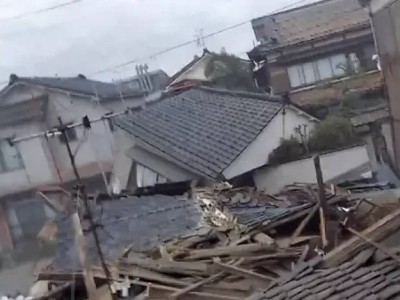 
                    Мощное землетрясение произошло в Японии, объявлена угроза цунами
                