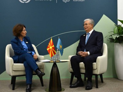 
                    Президент Северной Македонии поблагодарила Токаева
                