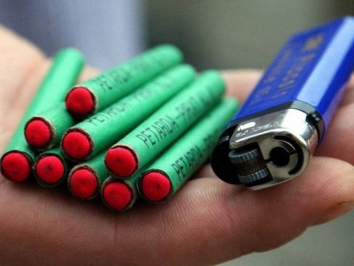 
                    Мальчик повредил глаз, взрывая бомбочки в Актобе
                
