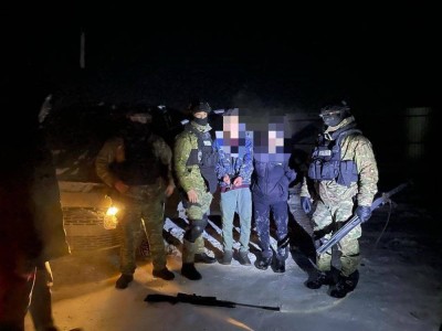 
                    Подозреваемые в убийстве около двух месяцев прятались от полиции в землянке в Алматы
                
