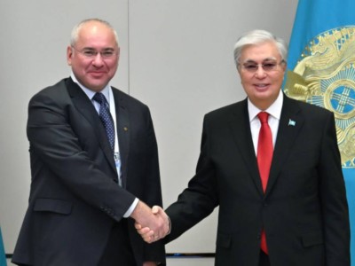 
                    Токаева проинформировали о деятельности крупнейшей компании по добыче драгметаллов в Казахстане
                