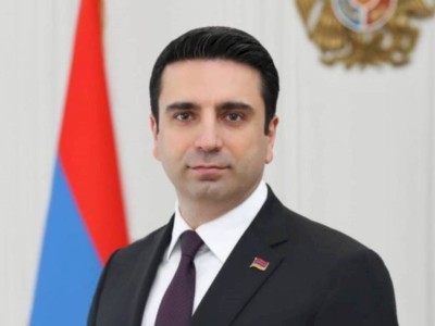 
                    Ален Симонян принял полномочия Президента Армении
                
