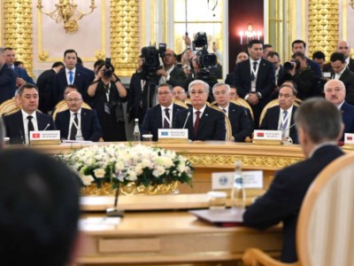 
                    Президент Касым-Жомарт Токаев принял участие в заседании Совета глав государств СНГ в расширенном составе
                