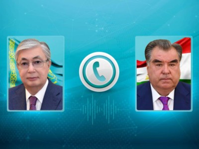 
                    Токаев провел телефонные переговоры с президентом Таджикистана 
                