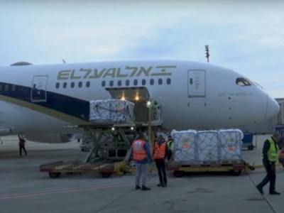 
                    Израиль одним из первых получил таблетки от COVID-19
                
