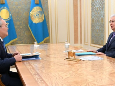 
                     Токаев принял вновь назначенного председателя АФМ 
                