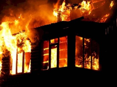 
                    Трое детей погибли при пожаре в частном доме в Акмолинской области
                