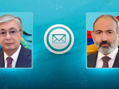 
                    Токаев поздравил Никола Пашиняна с Днем независимости Армении
                