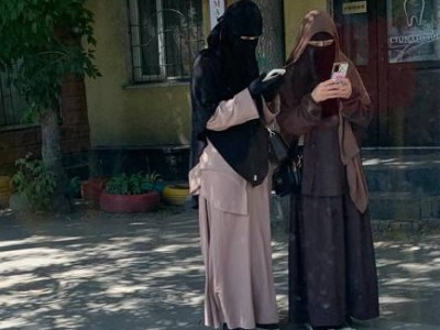 
                    Почему в Казахстане хотят запретить никаб: что за этим стоит
                