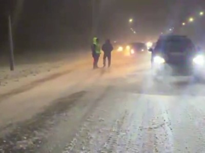 
                    Все трассы закрыли из-за непогоды в Акмолинской области
                