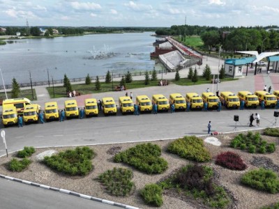 
                    Подарок к празднику: новые машины скорой помощи вручили медикам Костаная
                