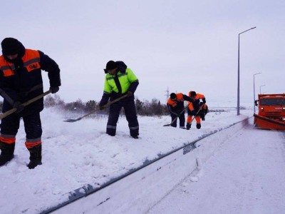 
                    Штормовой ветер в Астане: горожан просят не выходить на улицу
                
