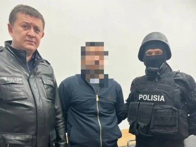 
                    14 лет скрывался таразский преступник под видом своего брата
                