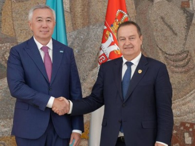 
                    Казахстан готов нарастить поставки несырьевых товаров в Сербию на $500 млн
                
