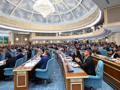 
                    Послание народу: государство предпримет все необходимые меры для защиты лесов и степей от пожаров
                