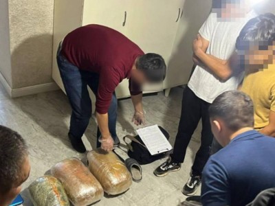 
                    КНБ задержал участников преступной группировки
                