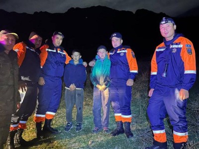 
                    Двоих подростков спасли в горах Туркестанской области
                